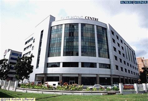 THYE HONG CENTRE .
